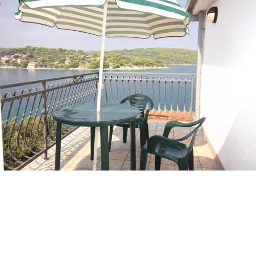 Studio Necujam 5182a