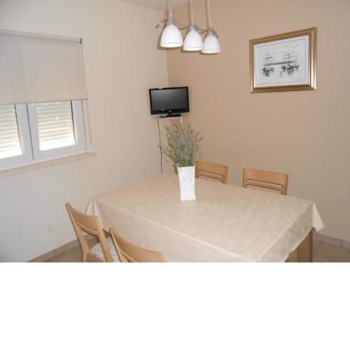Studio Okrug Gornji 13859a