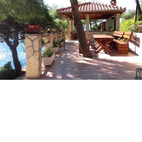 Studio Prapratno 13500a