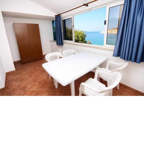 Studio Primosten 3088b