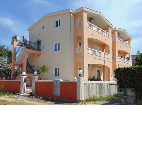 Studio Sucuraj 14866b