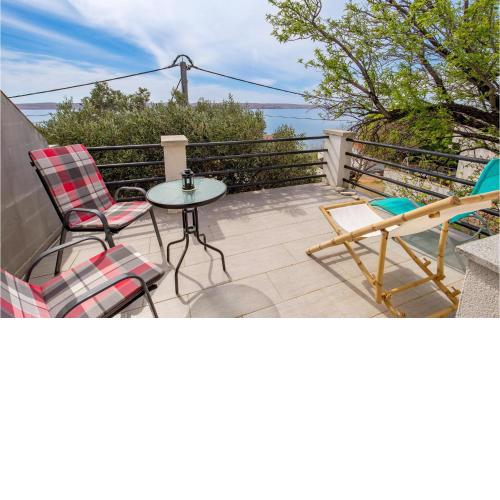 Stunning apartment in Baric Draga with 1 Bedrooms