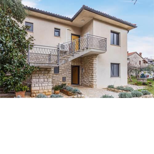 Stunning apartment in Fazana with 2 Bedrooms