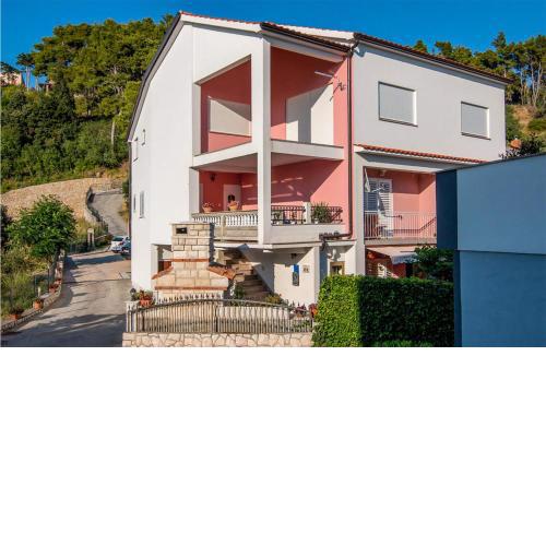 Stunning apartment in Palit with WiFi and 1 Bedrooms