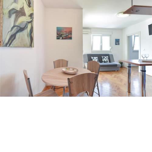 Stunning apartment in Podstrana w/ WiFi and 1 Bedrooms