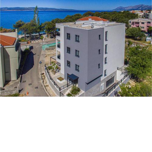 Stunning apartment in Promajna with WiFi and 2 Bedrooms