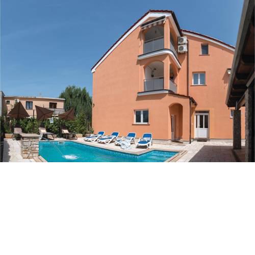 Stunning apartment in Pula w/ Outdoor swimming pool, WiFi and 5 Bedrooms