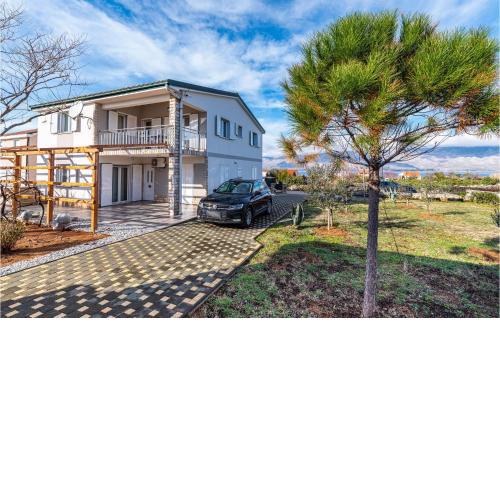 Stunning apartment in Razanac with 1 Bedrooms