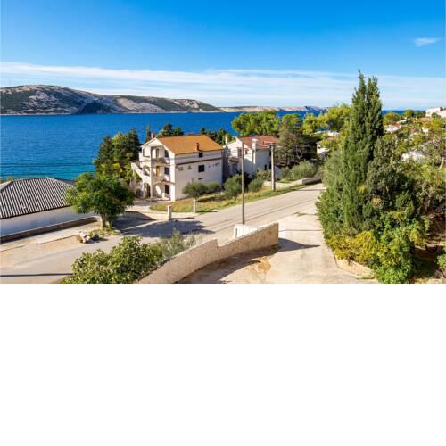 Stunning apartment in Stara Novalja with 1 Bedrooms