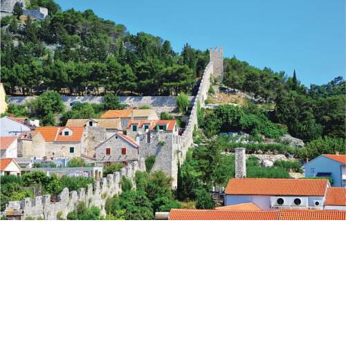 Stunning apartment in Stari Grad w/ WiFi