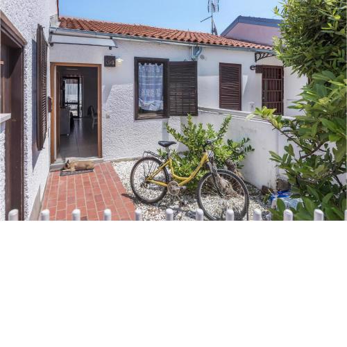 Stunning home in Cervar Porat with WiFi and 2 Bedrooms