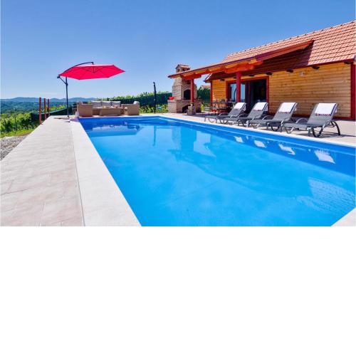 Stunning home in Donja Plemenscina with 2 Bedrooms, WiFi and Outdoor swimming pool