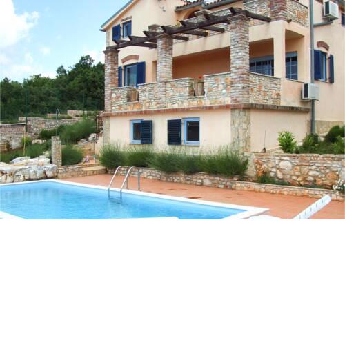 Stunning home in Visnjan with Outdoor swimming pool, Sauna and 6 Bedrooms