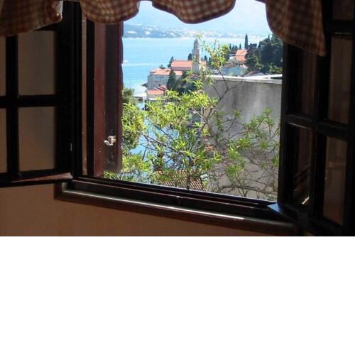 Summertime happiness seaview apartment