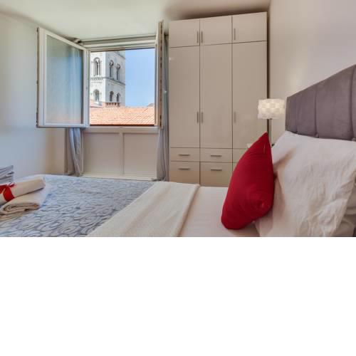Sunny Central Apartment