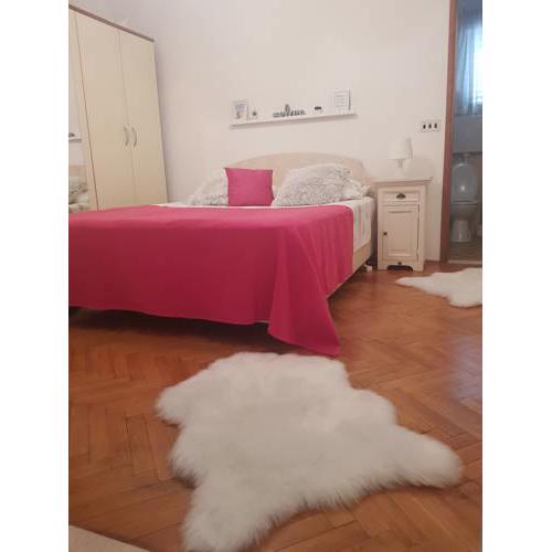 Apartment Sweet Romantic