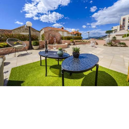 Tara Apartments