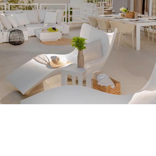 The Pleasurist only your pool and terrace