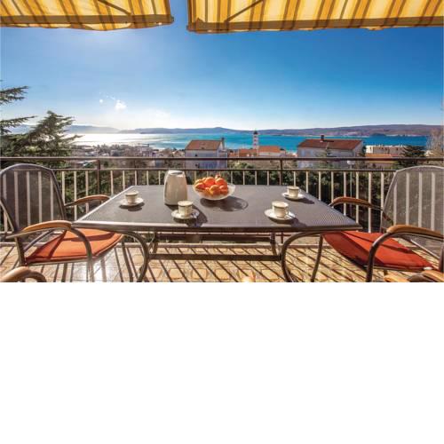 Three-Bedroom Apartment in Crikvenica