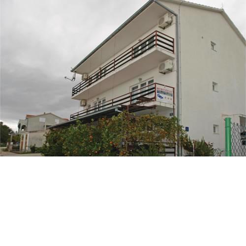 Three-Bedroom Apartment in Kastel Novi