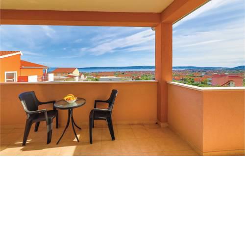 Three-Bedroom Apartment in Kastel Stari