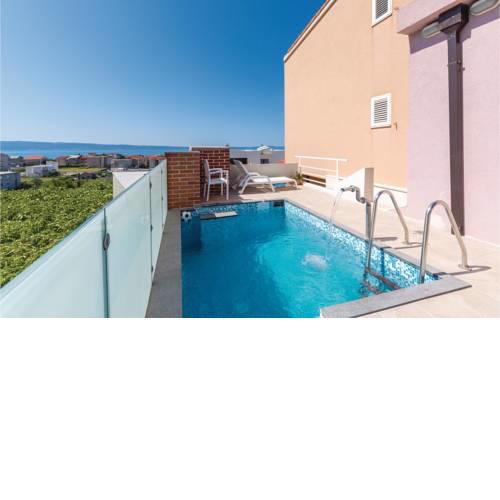 Three-Bedroom Apartment in Podstrana