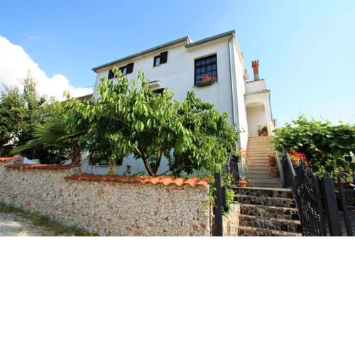 Three-Bedroom Apartment Stojanovic in Porec