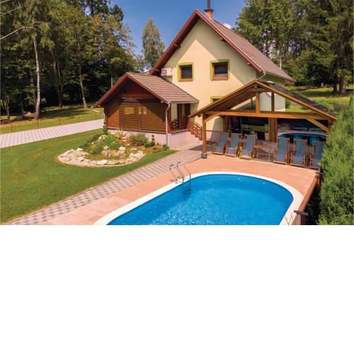 Three-Bedroom Holiday Home in Brestovac