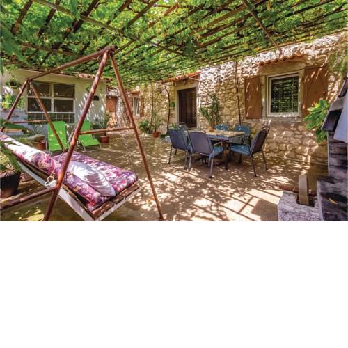 Three-Bedroom Holiday Home in Bribir