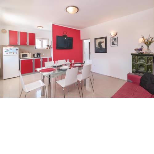 Three-Bedroom Holiday Home in Cisla