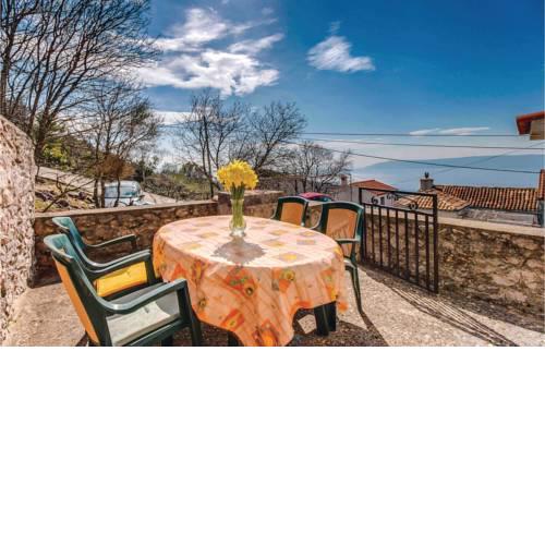 Three-Bedroom Holiday Home in Dragozetici