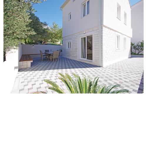 Three-Bedroom Holiday Home in Drvenik