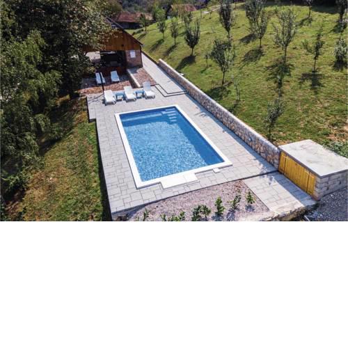 Three-Bedroom Holiday Home in Kamanje