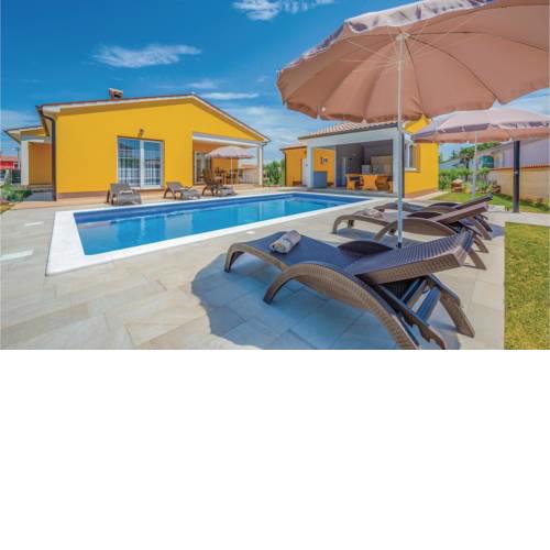 Three-Bedroom Holiday Home in Labin