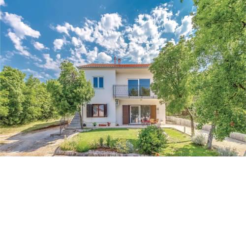 Three-Bedroom Holiday Home in Smrika