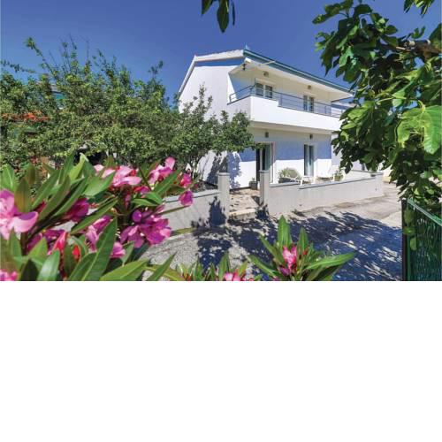 Three-Bedroom Holiday home Poljica with Sea View 07