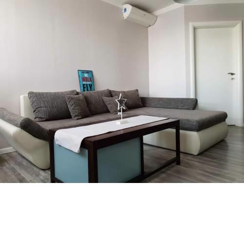 Time-out apartment with studding view