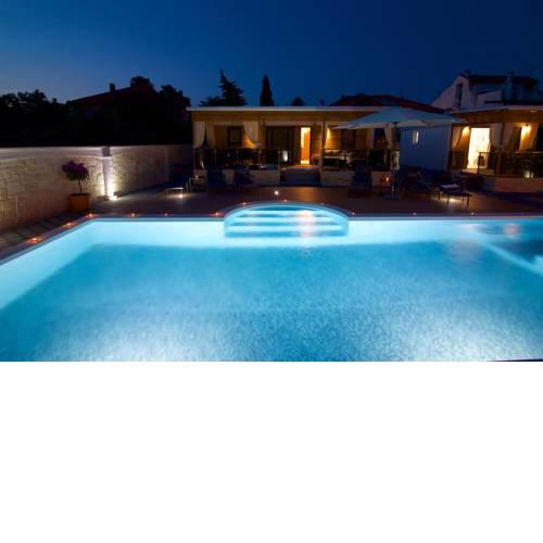 Tomica Apartments with Pool