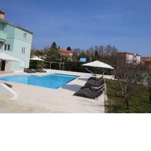 Traumhafte Apartments mit Beheiztem Pool mit Meerblick in Medulin