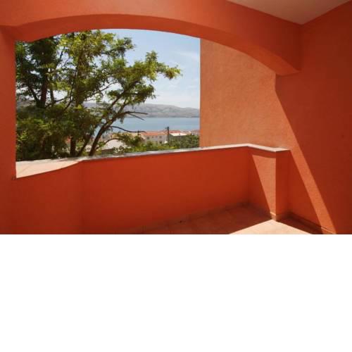 Triple Room Metajna 6487a