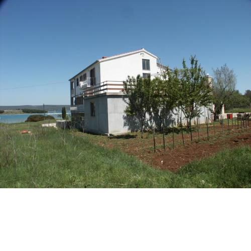 Triple Room Mrljane 327a