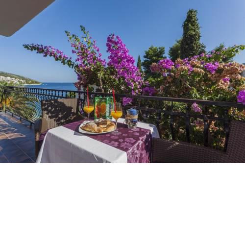 Twin Room Mavarstica 10335e