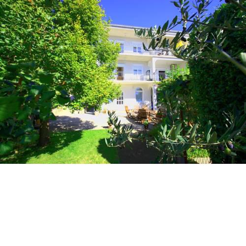 Two-Bedroom Apartment Crikvenica 41