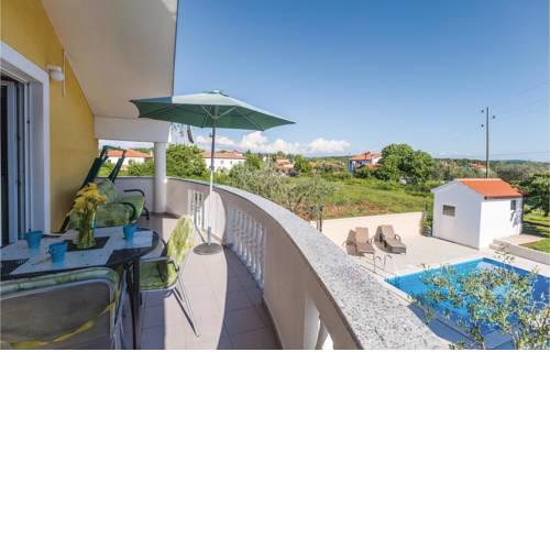 Two-Bedroom Apartment in Buje
