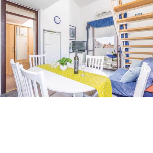 Two-Bedroom Apartment in Cervar Porat