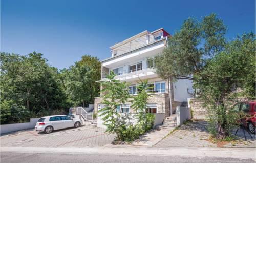 Two-Bedroom Apartment in Dramalj