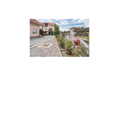 Two-Bedroom Apartment in Gospic