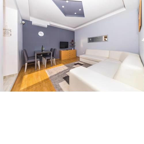 Two-Bedroom Apartment in Kastel Sucurac