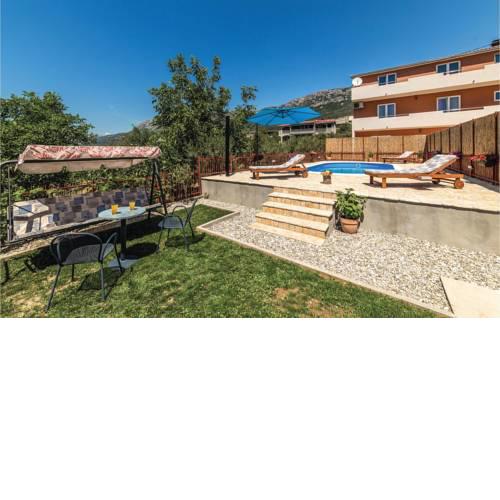Two-Bedroom Apartment in Kastel Sucurac