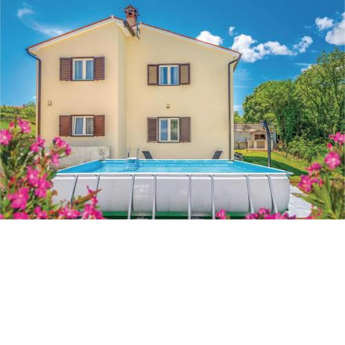 Two-Bedroom Apartment in Labin